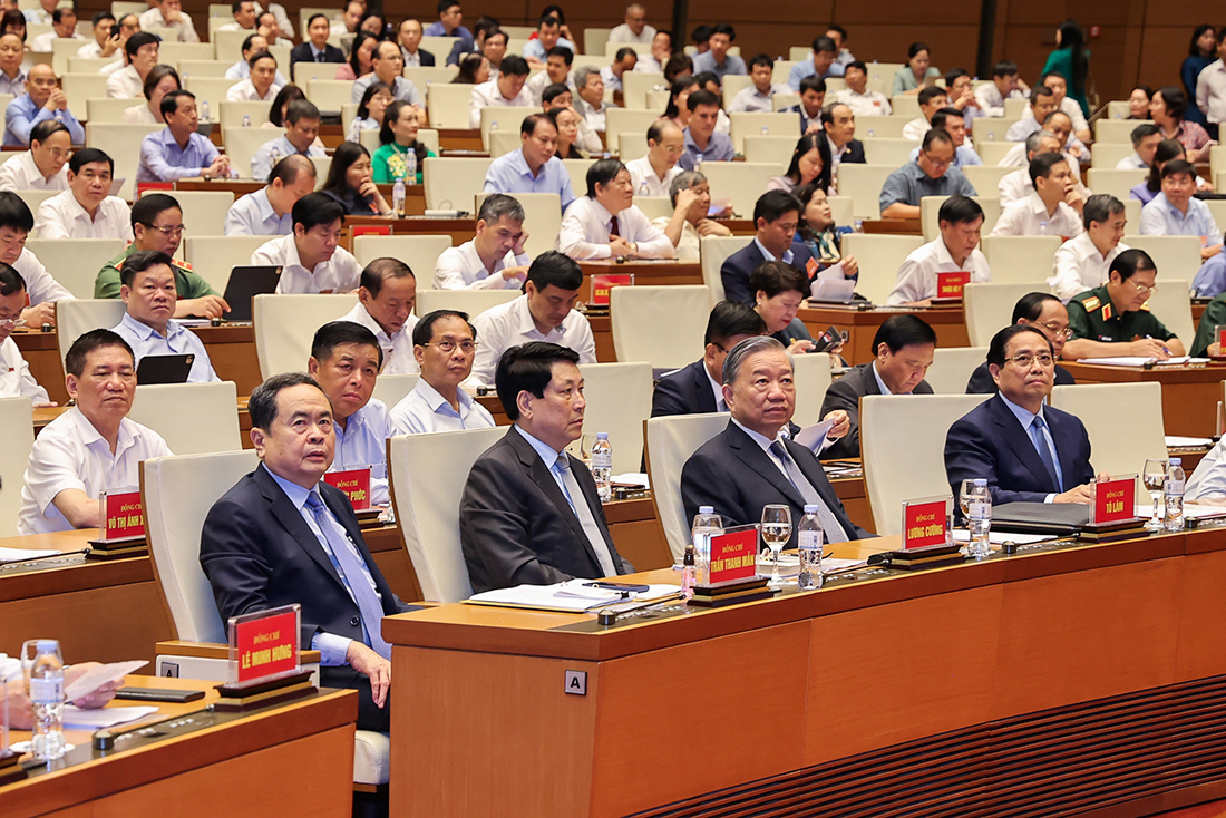 Đảng ủy EVN tham dự Hội nghị toàn quốc quán triệt, triển khai thực hiện 4 Nghị quyết của Bộ Chính trị