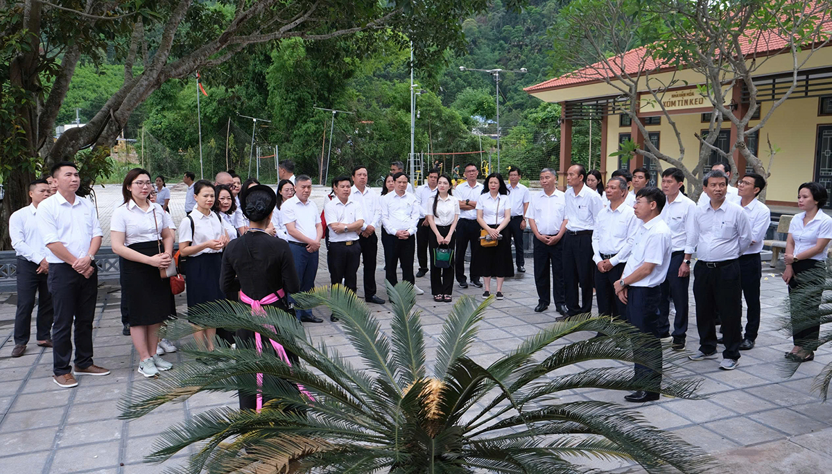 Đảng ủy EVNNPT tổng kết, rút kinh nghiệm công tác tổ chức đại hội đảng bộ cấp cơ sở nhiệm kỳ 2025 - 2030 3