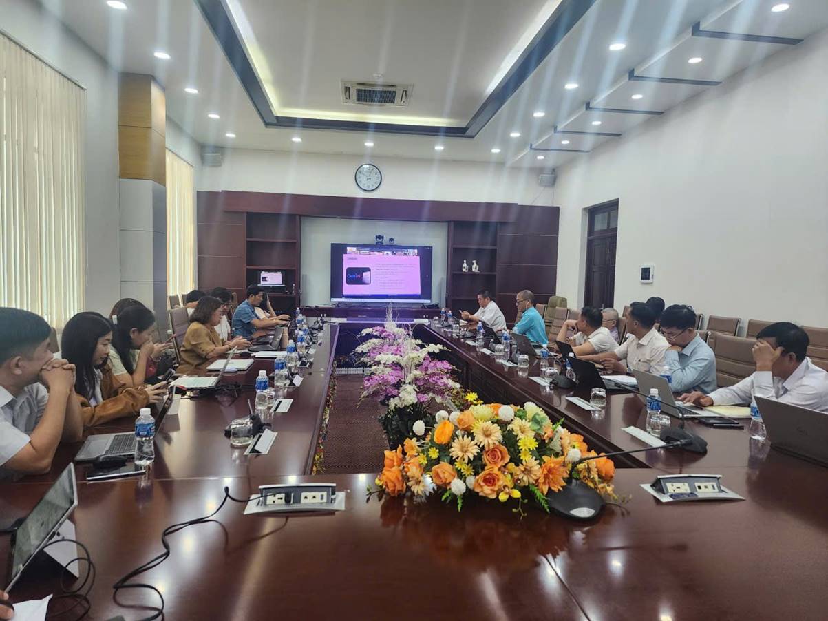 Đảng ủy EVNSPC tham gia tập huấn ứng dụng AI vào công việc 