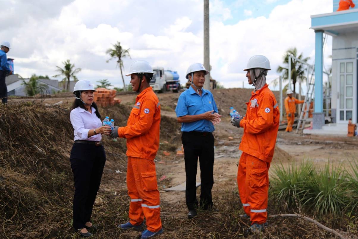 Đẩy mạnh công tác tuyên truyền phục vụ Đại hội XI Công đoàn Tổng công ty Điện lực miền Nam 4