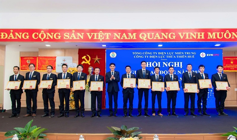 Đoàn viên Công đoàn Công ty Điện lực Huế được vinh danh trong phong trào thi đua “Lao động giỏi, lao động sáng tạo của EVN” 1
