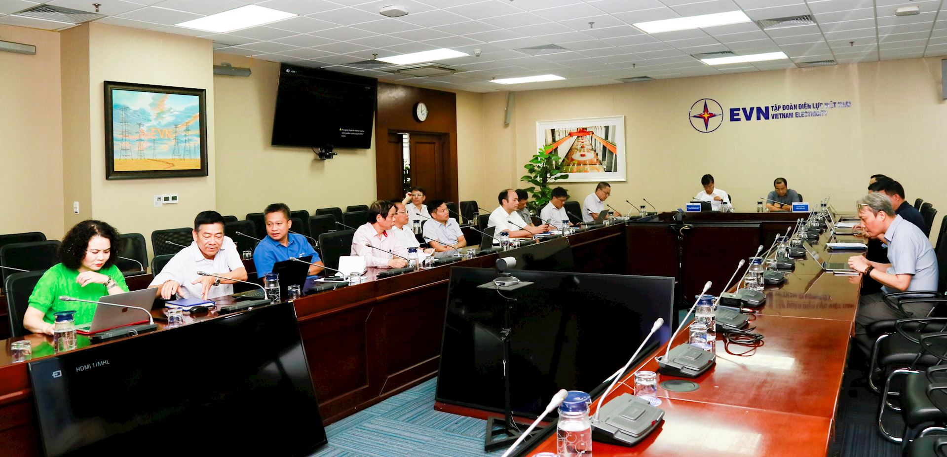 Đối thoại vụ việc về phương án bố trí công việc cho người lao động EVNPSC và EVNCTI 