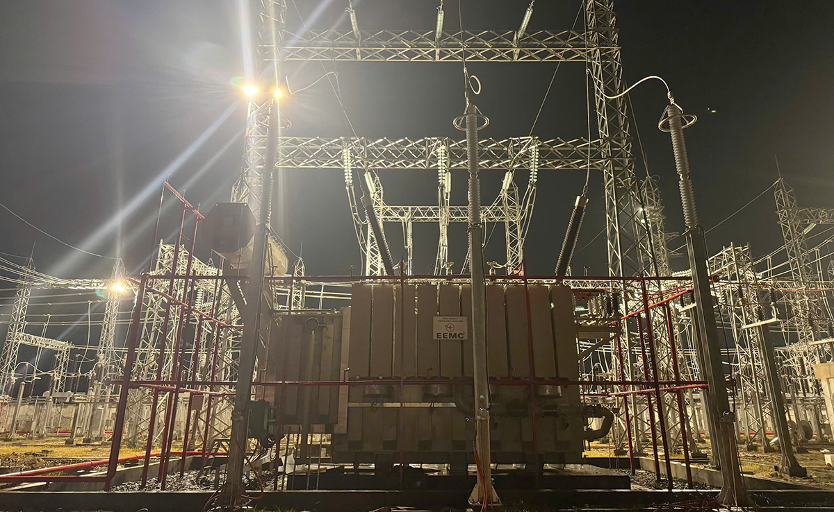 Đóng điện công trình Trạm biến áp 220kV Bá Thiện thiết thực chào mừng Đại hội Đảng bộ EVN lần thứ IV 1