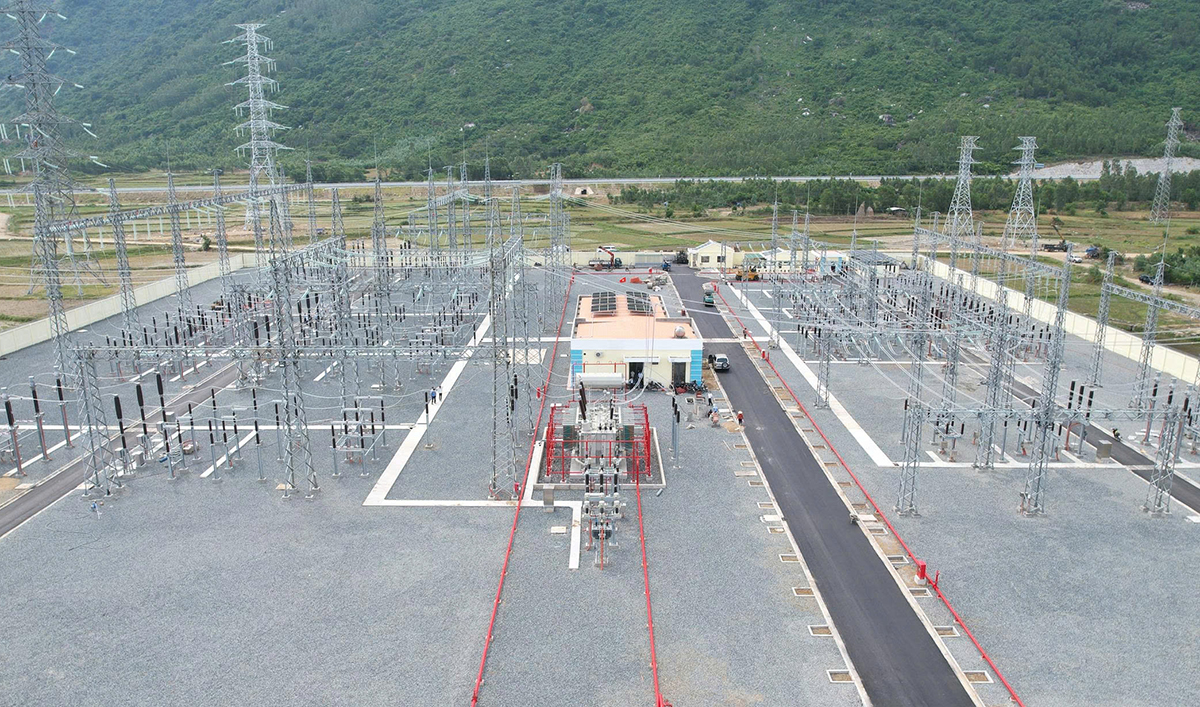 Đóng điện Dự án Trạm biến áp 220kV Vạn Ninh và đường dây đấu nối, thiết thực chào mừng thành công Đại hội Đảng bộ EVN lần thứ IV 1
