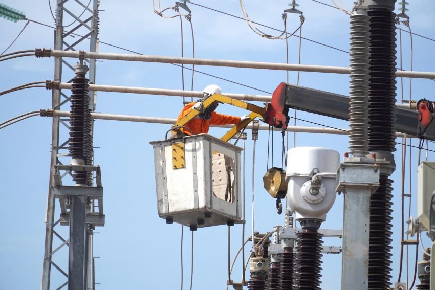 Đóng điện thành công, đưa vào vận hành máy 2 trạm biến áp 110kV sân bay Long Thành 5