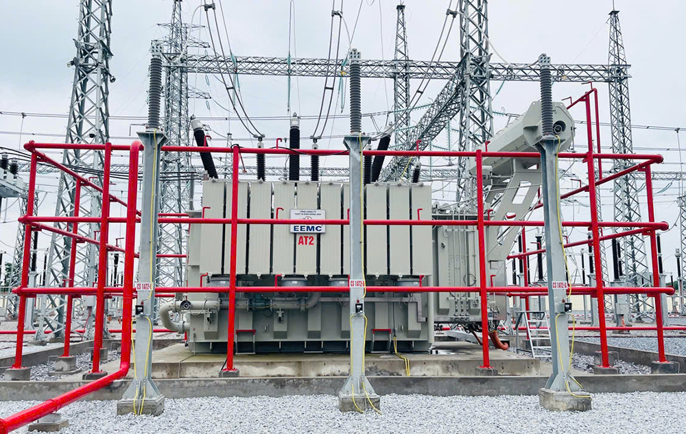 Đóng điện Trạm biến áp 220kV Vũ Thư và đường dây đấu nối thiết thực chào mừng Đại hội Đảng bộ EVN lần thứ IV 1