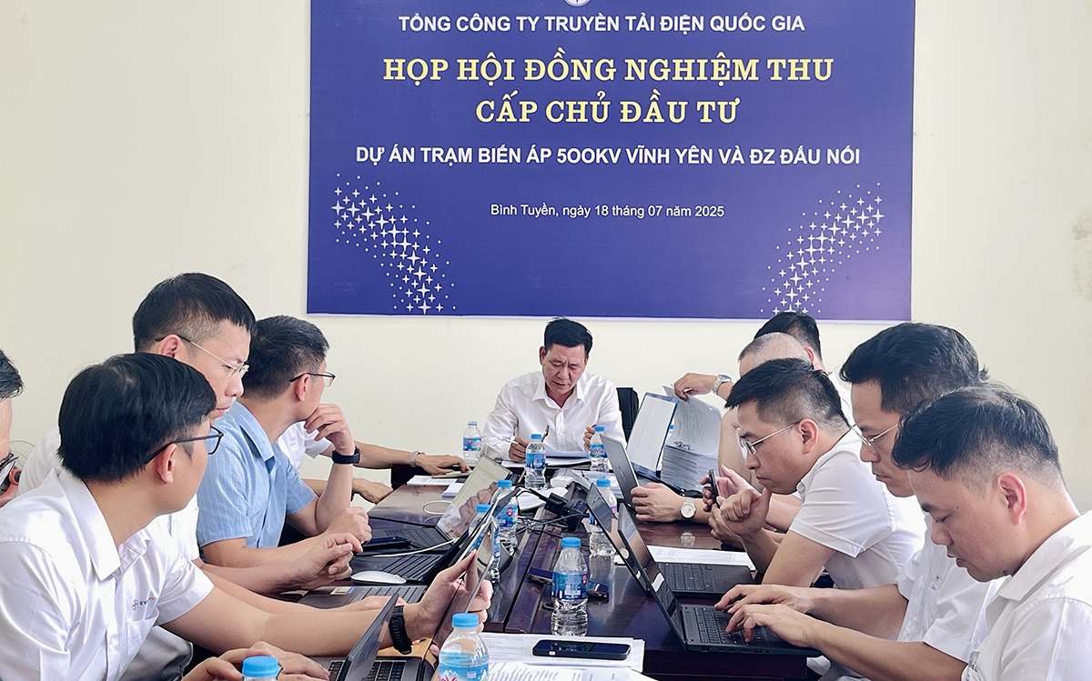 Dự án truyền tải được chọn gắn biển chào mừng Đại hội Đảng bộ EVN lần thứ IV sẵn sàng đóng điện