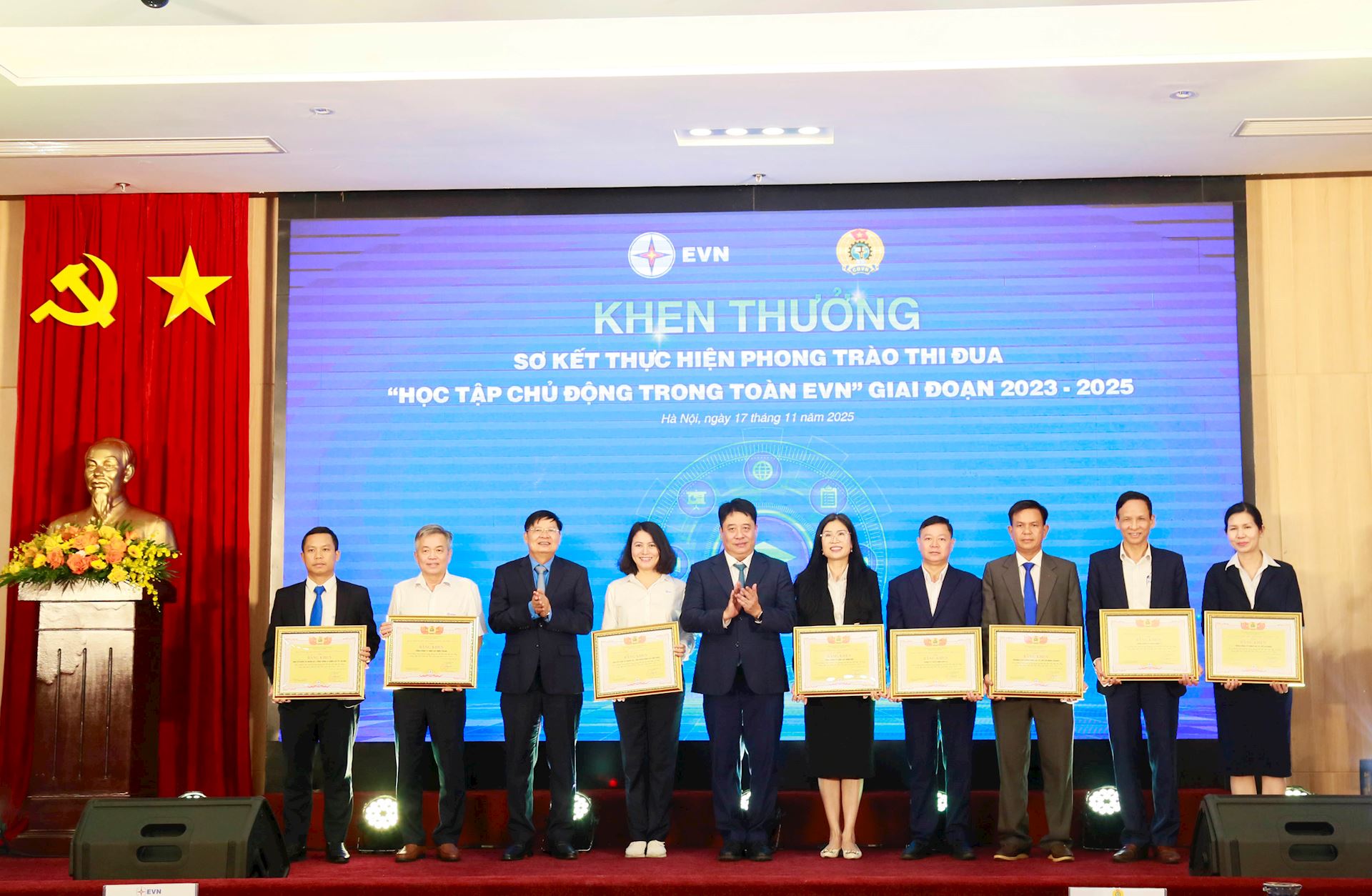 EVN khen thưởng 8 tập thể, 26 cá nhân và biểu dương 33 Giảng viên nội bộ giỏi năm 2025 2