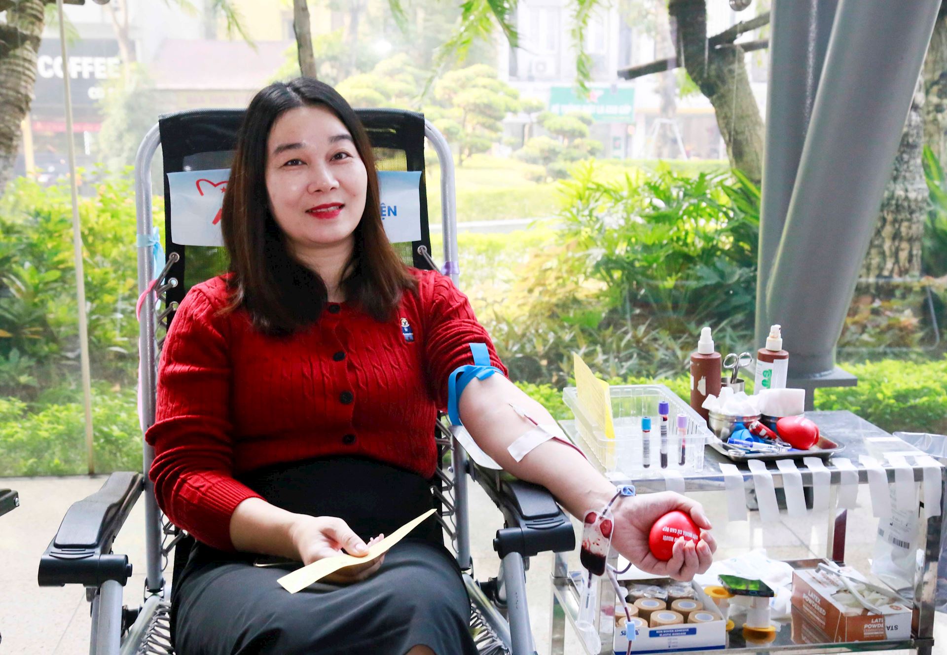 EVN triển khai chương trình hiến máu tình nguyện - Tuần lễ hồng EVN lần thứ XI 8