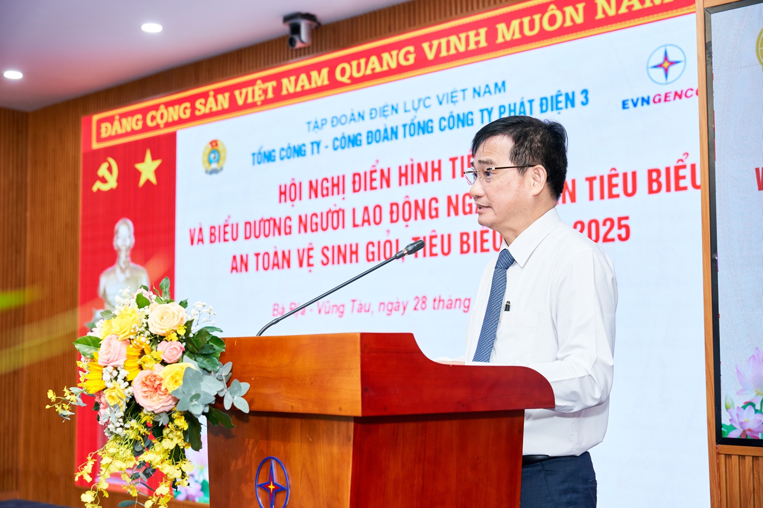 EVNGENCO3 BIỂU DƯƠNG 38 GƯƠNG ĐIỂN HÌNH TIÊN TIẾN, 42 NGƯỜI LAO ĐỘNG NGÀNH ĐIỆN TIÊU BIỂU, 23 ATVSV GIỎI, TIÊU BIỂU NĂM 2025 21