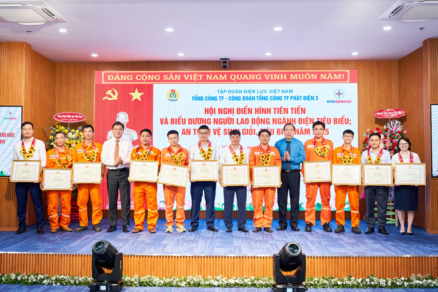 EVNGENCO3 BIỂU DƯƠNG 38 GƯƠNG ĐIỂN HÌNH TIÊN TIẾN,  42 NGƯỜI LAO ĐỘNG NGÀNH ĐIỆN TIÊU BIỂU, 23 ATVSV GIỎI, TIÊU BIỂU  NĂM 2025 26