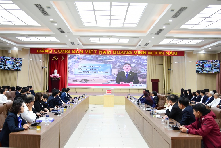 EVNHANOI phát động quyên góp ủng hộ đồng bào bị thiệt hại do mưa lũ tại các tỉnh miền Trung