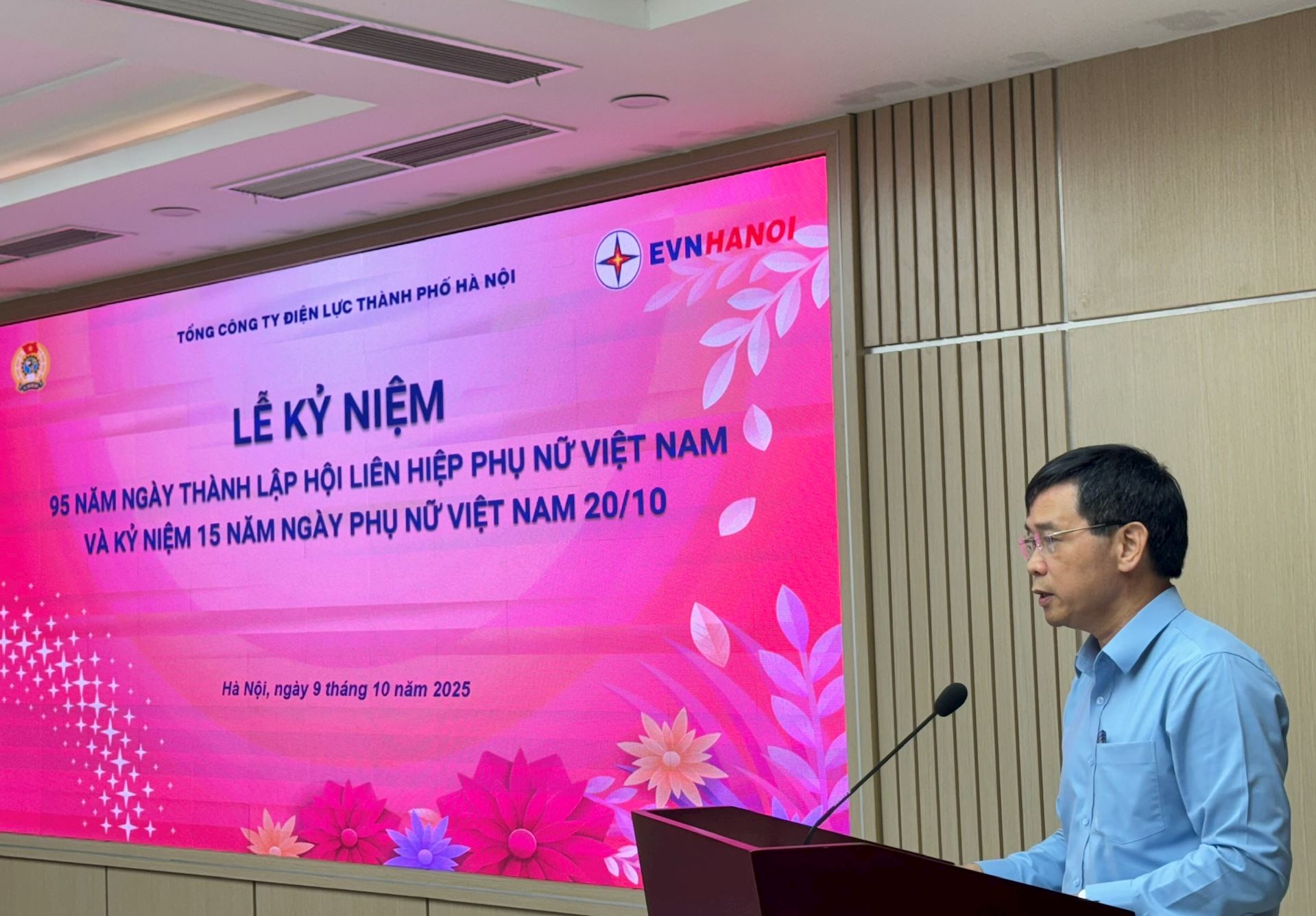 EVNHANOI tổ chức chuỗi sự kiện kỷ niệm Ngày thành lập Hội Liên hiệp Phụ nữ Việt Nam 20/10 1