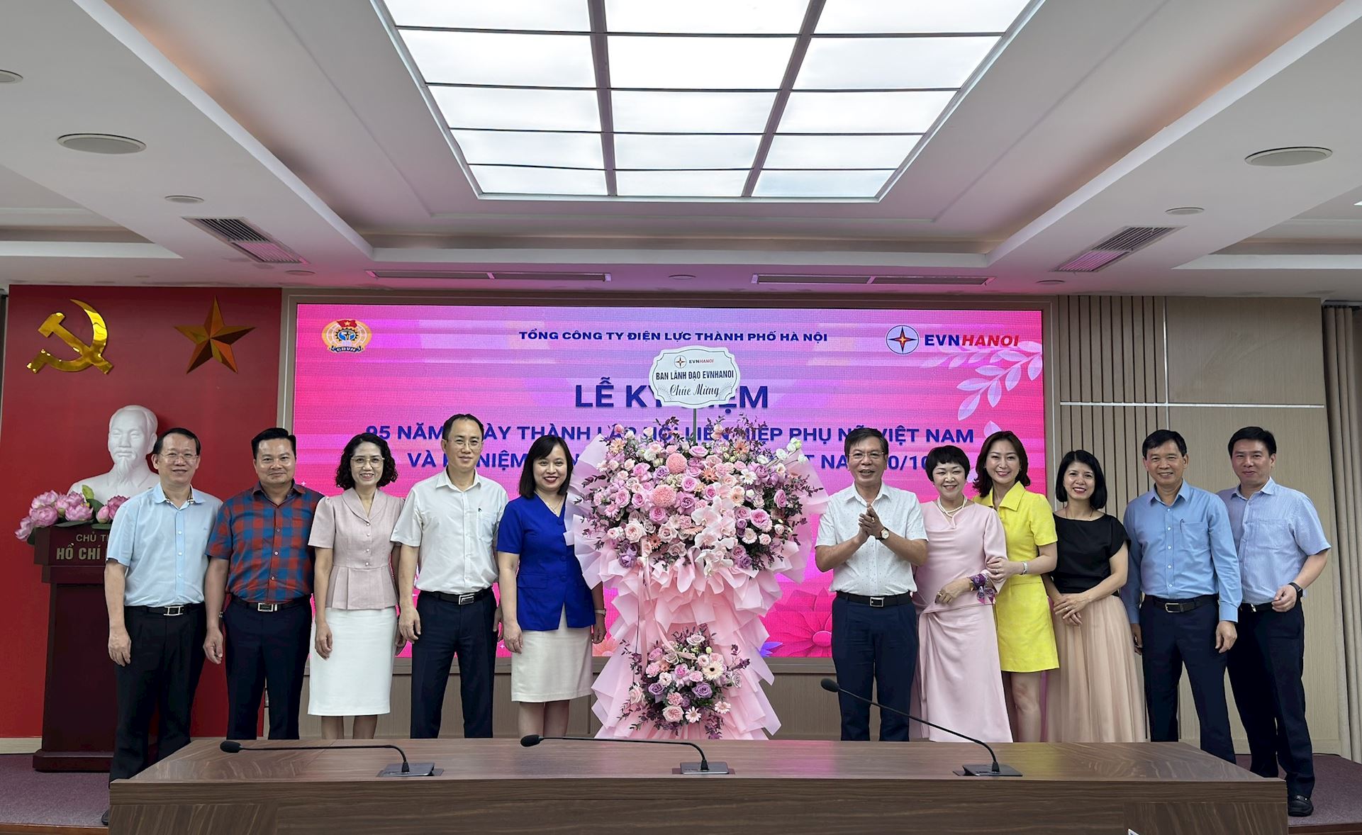 EVNHANOI tổ chức chuỗi sự kiện kỷ niệm Ngày thành lập Hội Liên hiệp Phụ nữ Việt Nam 20/10