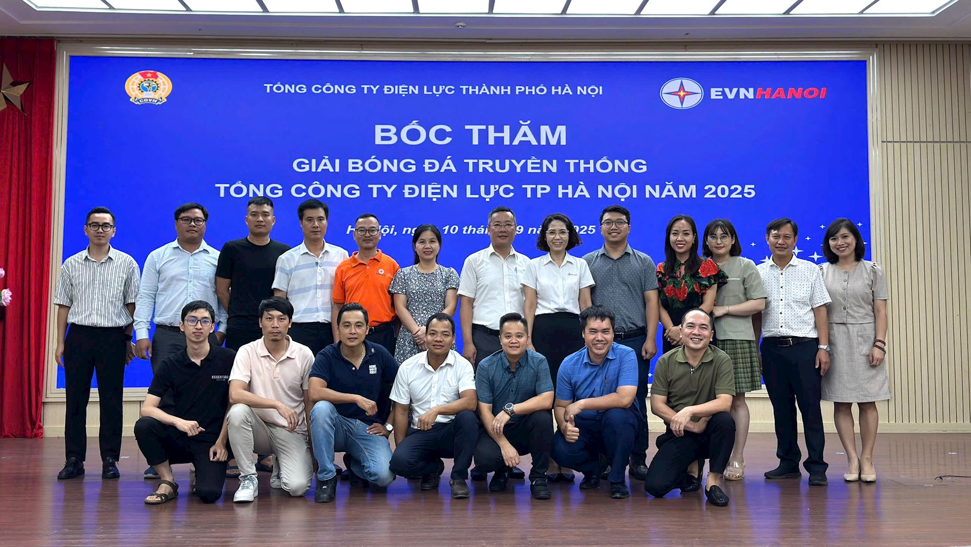 EVNHANOI tổ chức Lễ bốc thăm Giải bóng đá truyền thống năm 2025