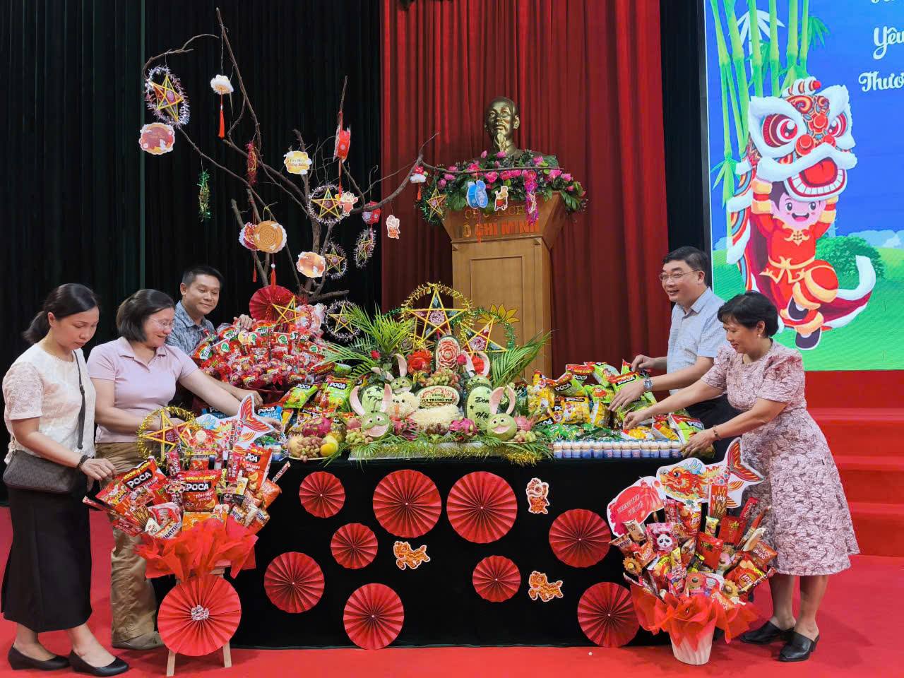 EVNHANOI tổ chức Tết Trung thu – Lan tỏa yêu thương, thắp sáng niềm vui đoàn viên 2