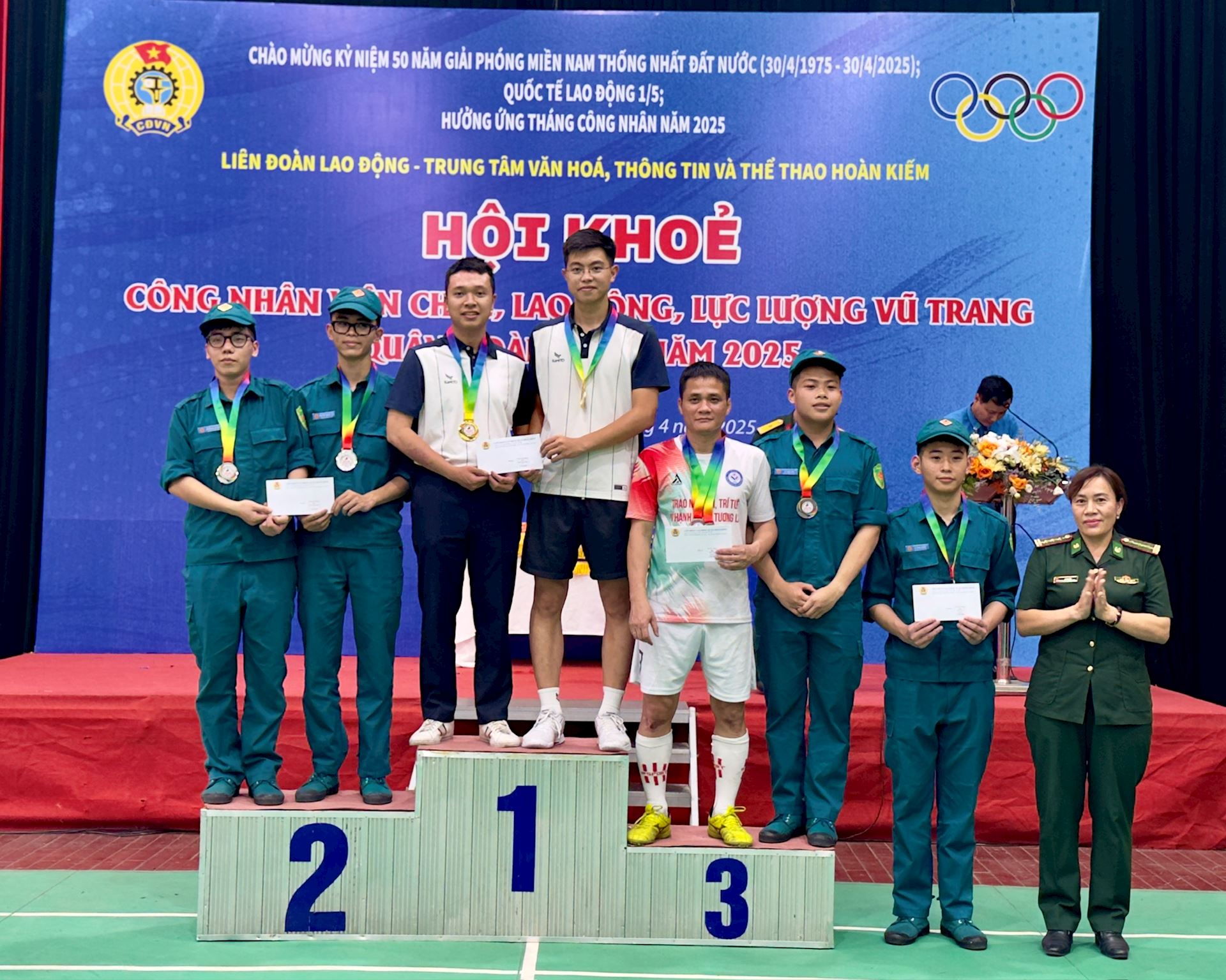 EVNHANOI tỏa sáng tại Hội khỏe CNVCLĐ và Lực lượng vũ trang quận Hoàn Kiếm năm 2025 3