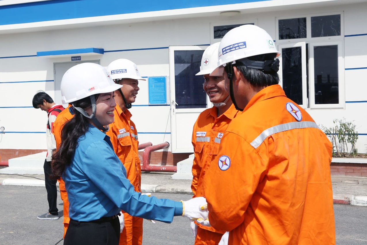 EVNHCMC khởi công công trình chào mừng kỷ niệm 80 năm Ngày Quốc khánh 2.9 7