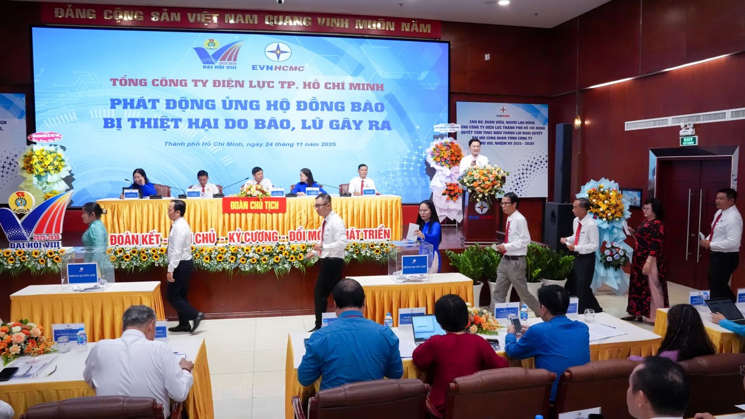 EVNHCMC phát động ủng hộ đồng bào miền Trung – Tây Nguyên bị thiệt hại do mưa lũ 3