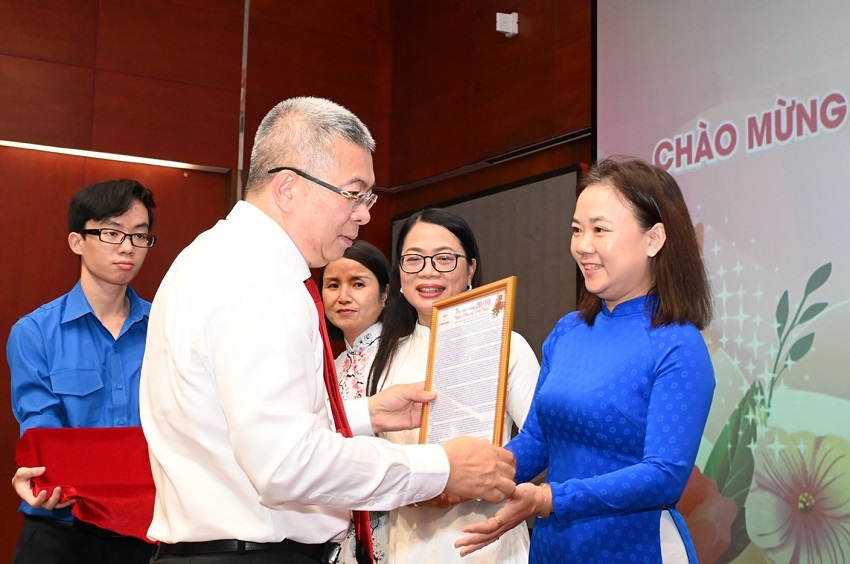 EVNHCMC tổ chức kỷ niệm 95 năm Ngày thành lập Hội Liên hiệp Phụ nữ Việt Nam 1