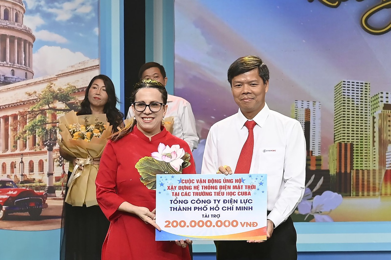 EVNHCMC ủng hộ 200 triệu đồng hỗ trợ xây dựng hệ thống điện mặt trời tại các trường tiểu học của Cuba