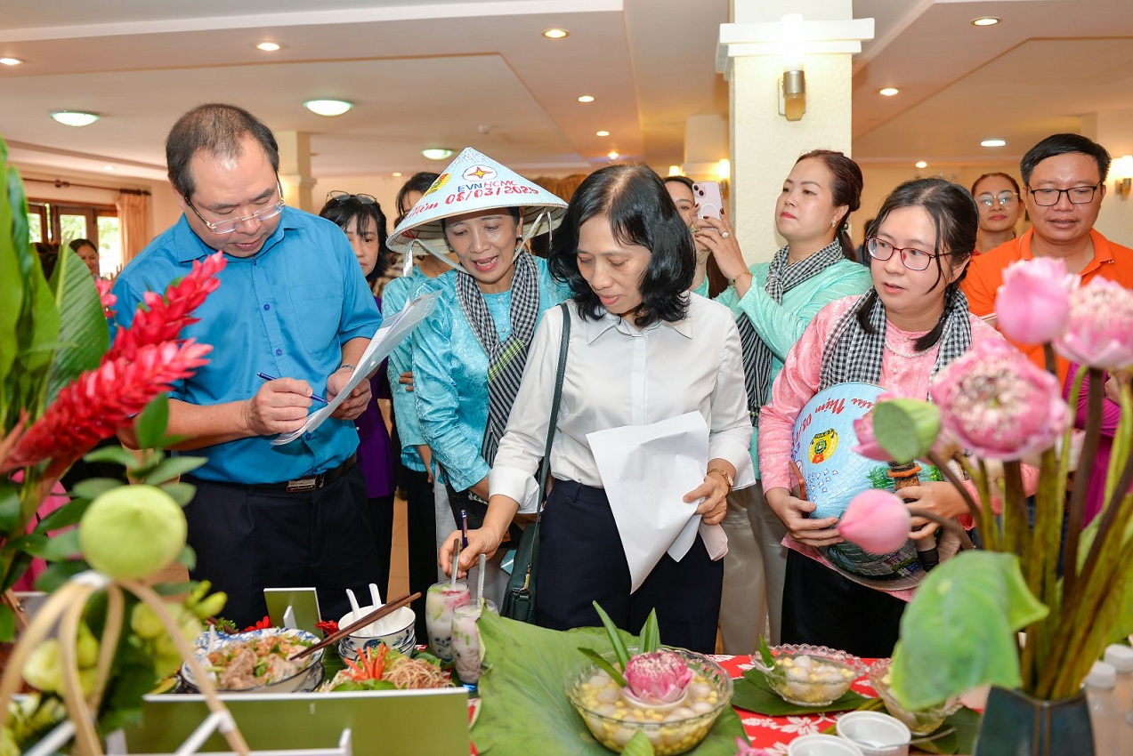 EVNHCMC và hành trình xây dựng môi trường lao động an toàn, nghĩa tình 2