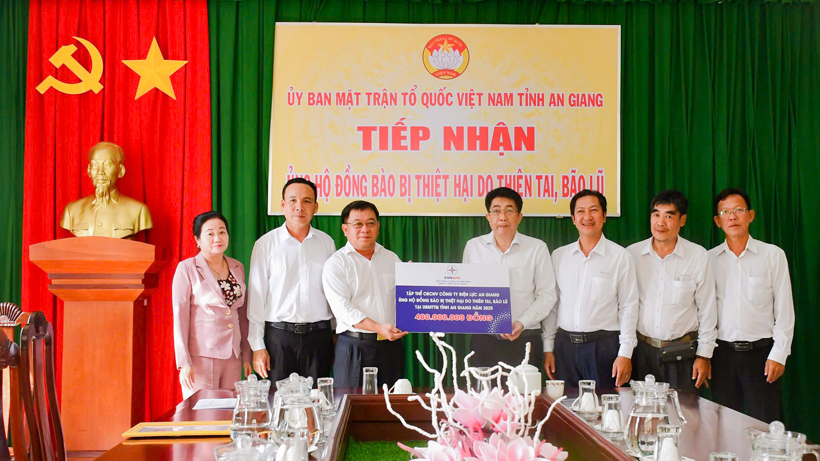 Gần 10 tỷ đồng ủng hộ đồng bào thiệt hại do bão lũ 3
