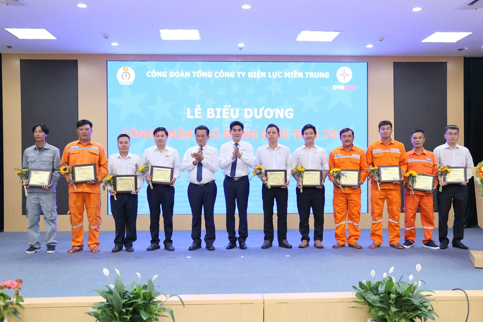 Gắn bó – Chia sẻ – Đồng hành: Dấu ấn công đoàn EVNCPC 6 tháng đầu năm 2025 5