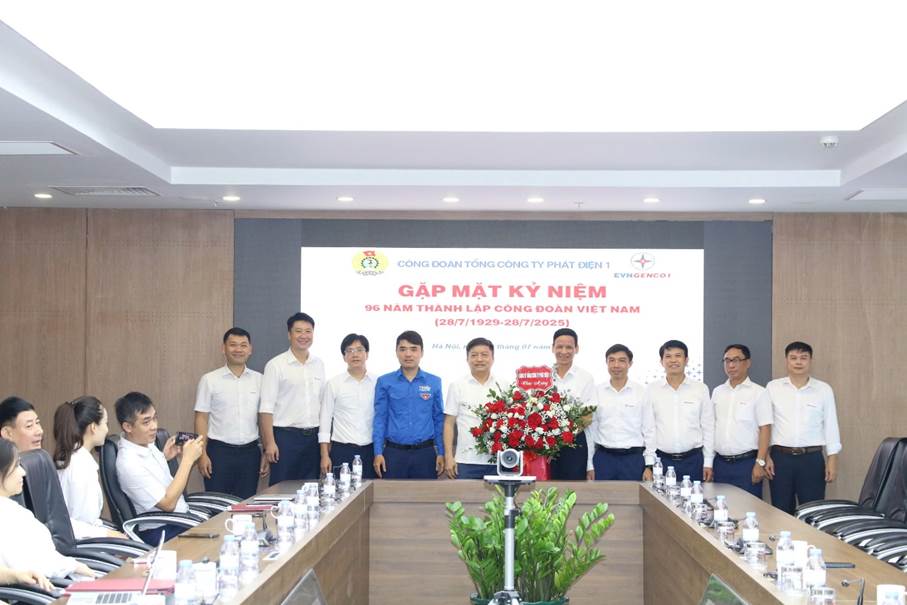 Giữ vững ngọn lửa niềm tin - Công đoàn Việt Nam bước vào kỷ nguyên mới nhân dịp kỷ niệm 96 năm Công đoàn Việt Nam (28/7/1929 – 28/7/2025)