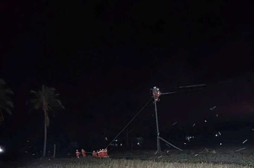 Giữa đêm sau bão, Nhơn Châu lại Sáng 1