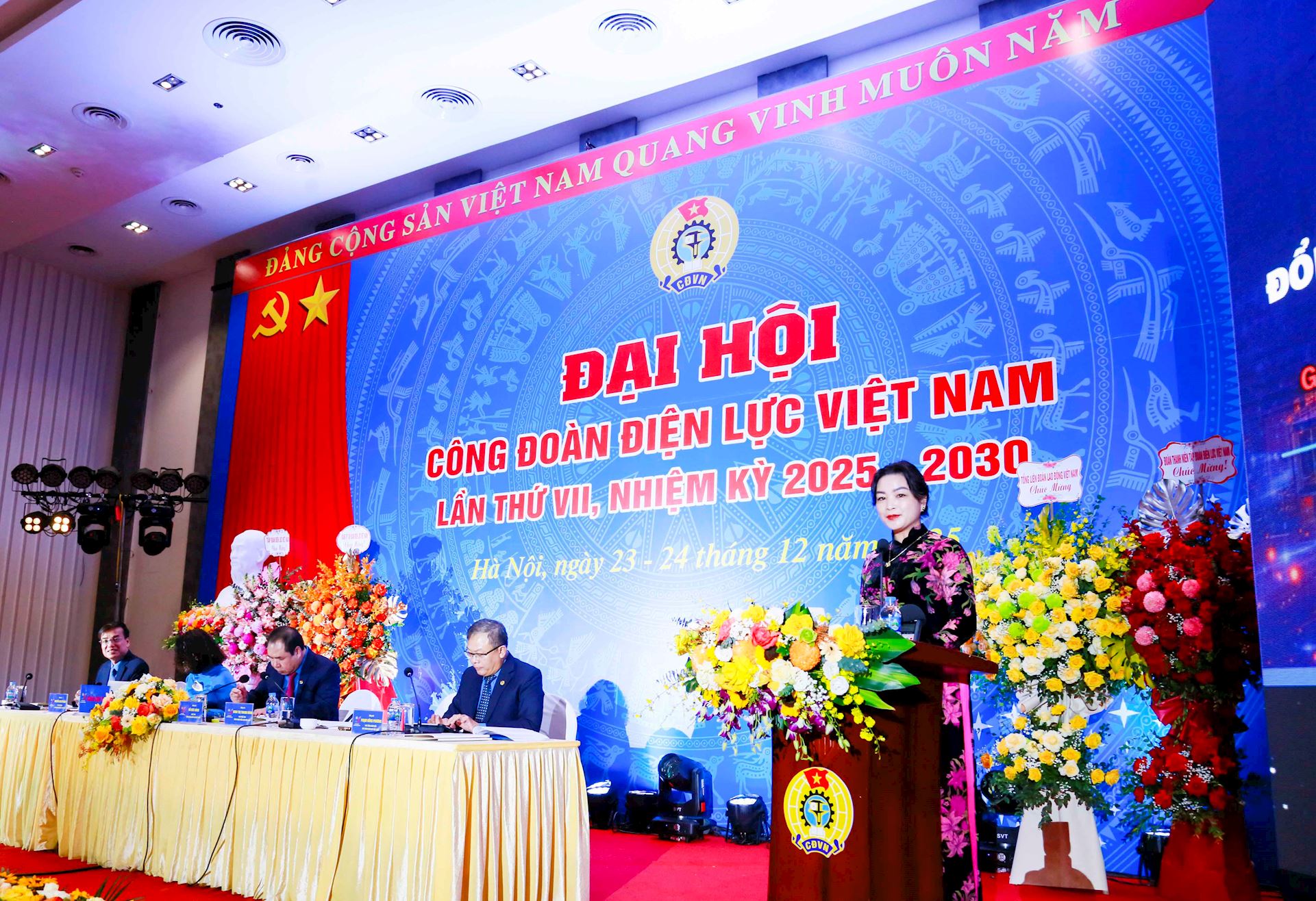 Hoàn thành chương trình phiên thứ nhất Đại hội VII Công đoàn Điện lực Việt Nam, nhiệm kỳ 2025-2030  2