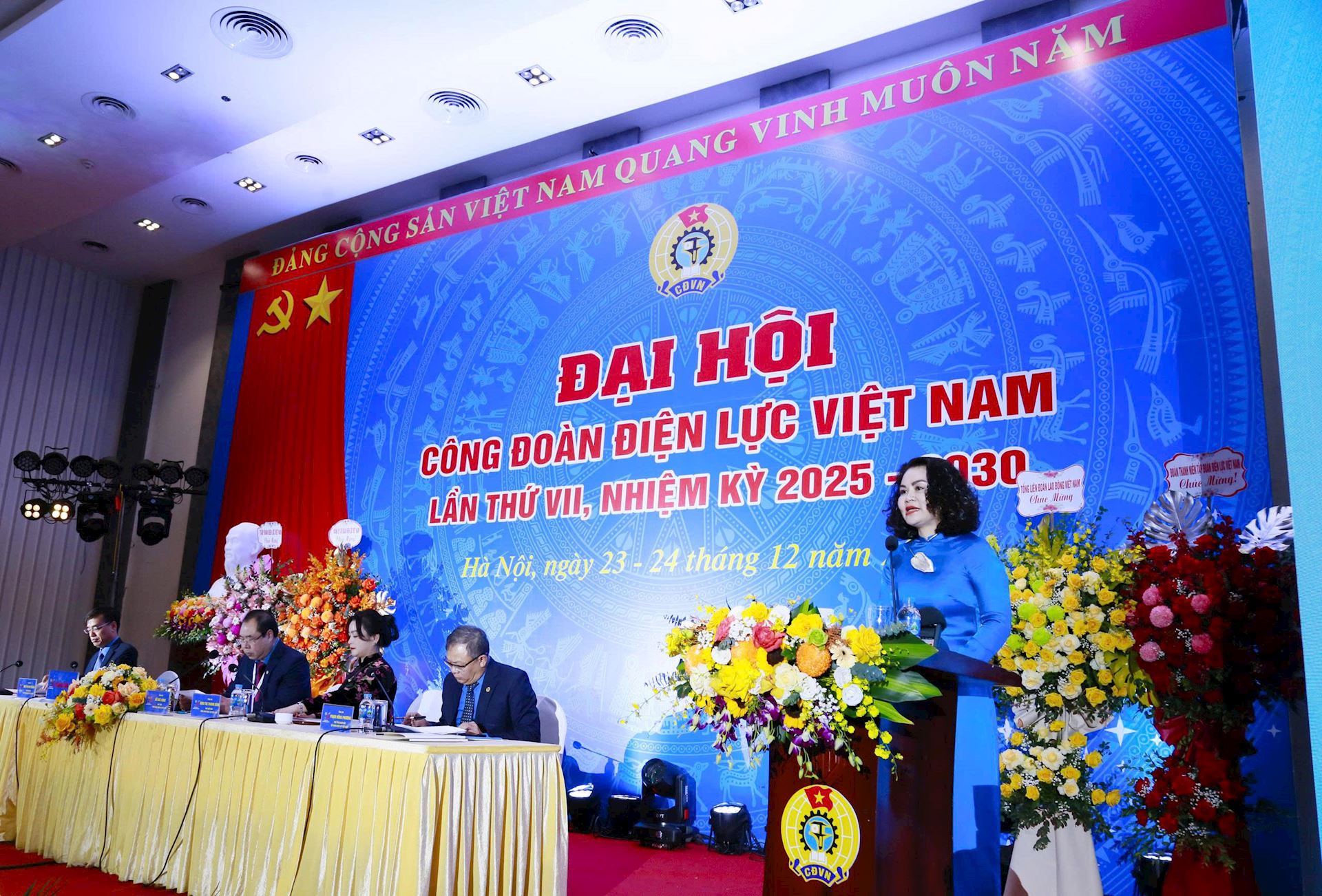 Hoàn thành chương trình phiên thứ nhất Đại hội VII Công đoàn Điện lực Việt Nam, nhiệm kỳ 2025-2030  5