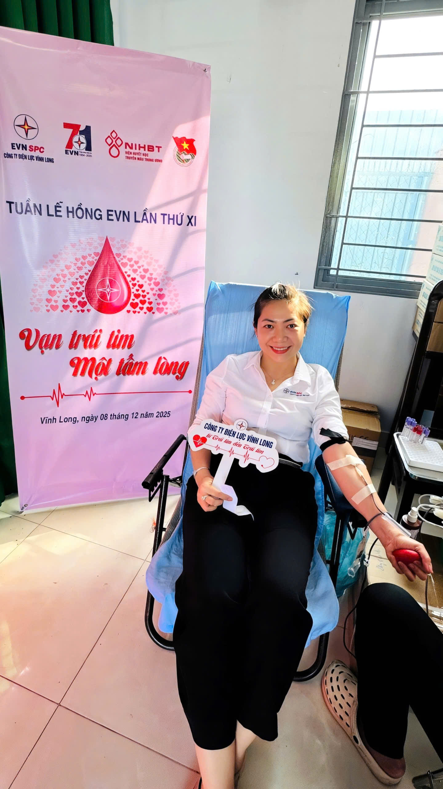 Không khí “Tuần lễ hồng lần thứ XI – 2025” tại Tổng công ty Điện lực miền Nam 2