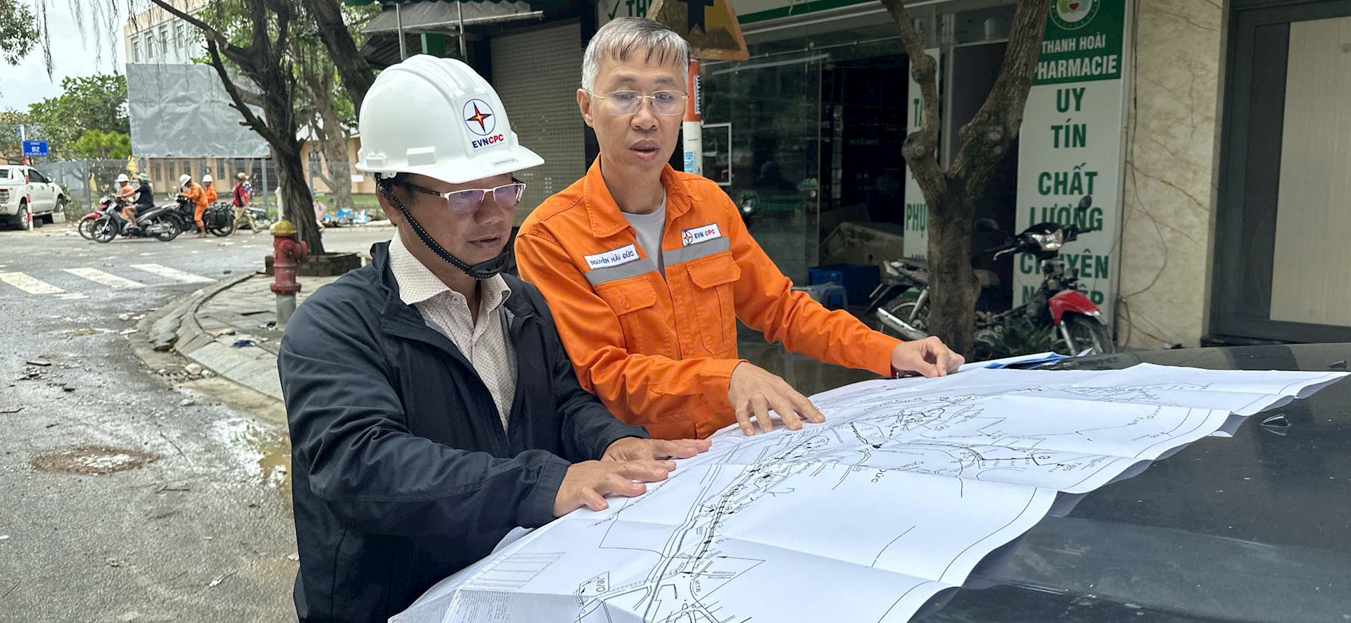 KHPC khẩn trương huy động tổng lực khôi phục cấp điện sau đợt lũ lịch sử tại Khánh Hòa 1