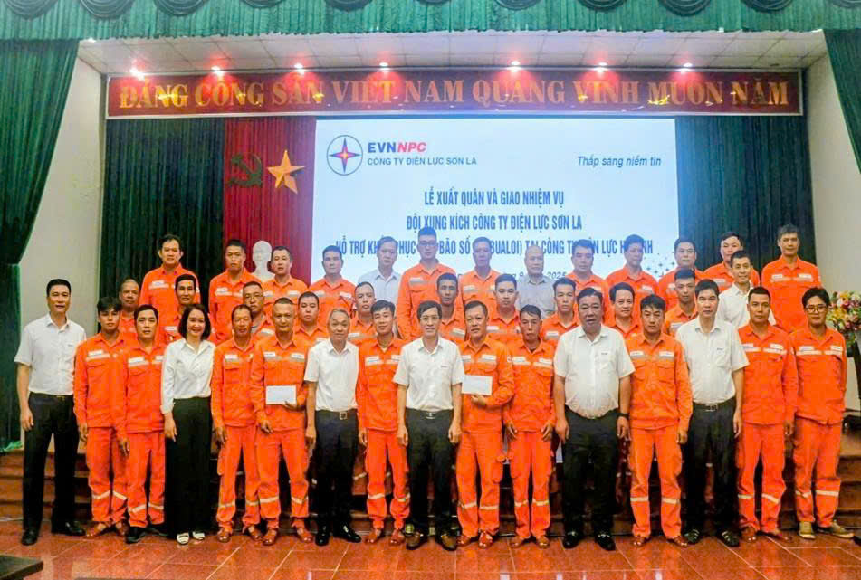 Kỹ sư Trần Tuấn Anh - người giữ nhịp an toàn và tri thức cho đội ngũ thợ điện vùng cao 1