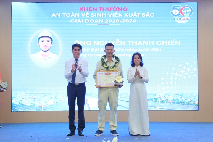 “Làm đến đâu, sáng đến đó” – Câu chuyện từ người thợ điện Nguyễn Thanh Chiến 2