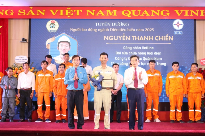 “Làm đến đâu, sáng đến đó” – Câu chuyện từ người thợ điện Nguyễn Thanh Chiến