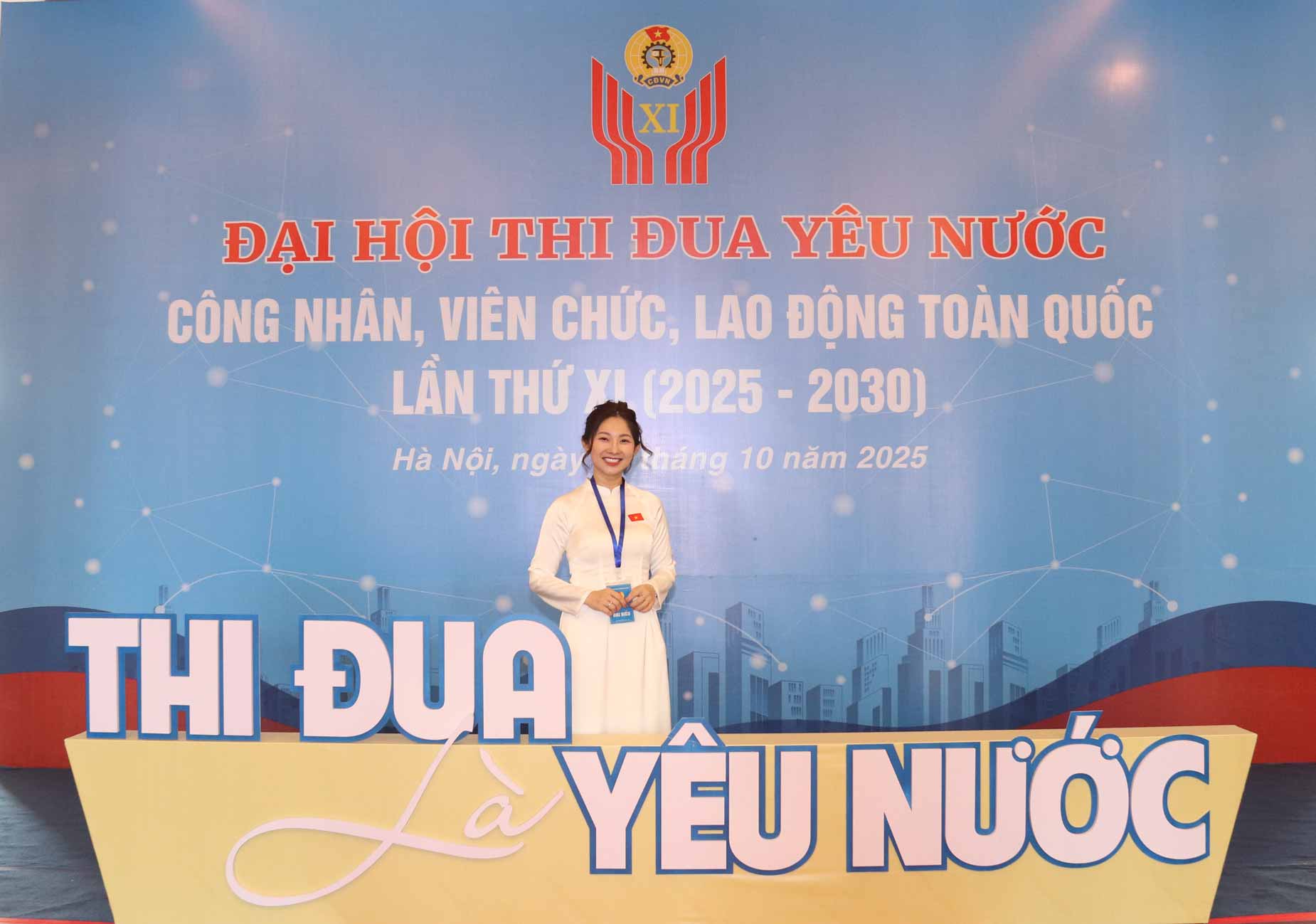 Lan tỏa những tấm gương CNVCLĐ điển hình tiên tiến xuất sắc của EVN trong phong trào thi đua yêu nước 5