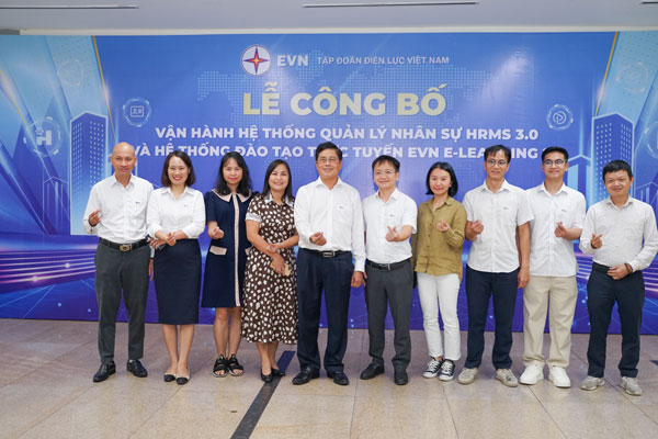Lễ công bố Hệ thống Quản lý nhân sự HRMS 3.0 và Hệ thống đào tạo trực tuyến EVN E-Learning 2.0 8