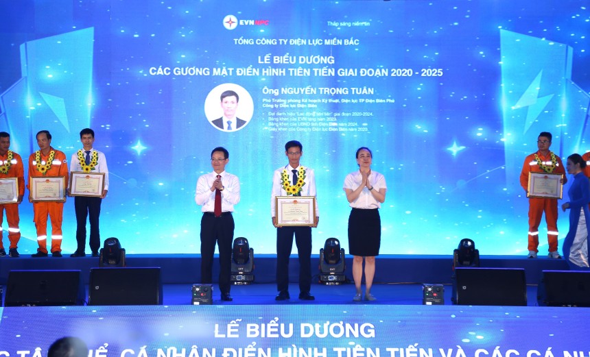 Mảnh ghép âm thầm của một thành phố luôn sáng đèn 2