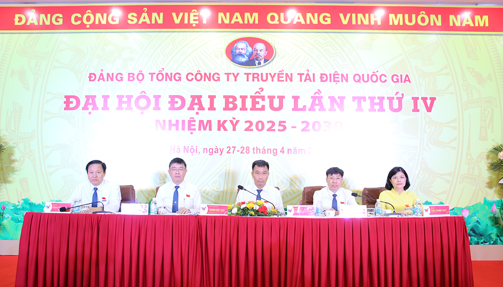 Nâng cao năng lực lãnh đạo toàn diện, xây dựng Đảng bộ EVNNPT trong sạch, vững mạnh