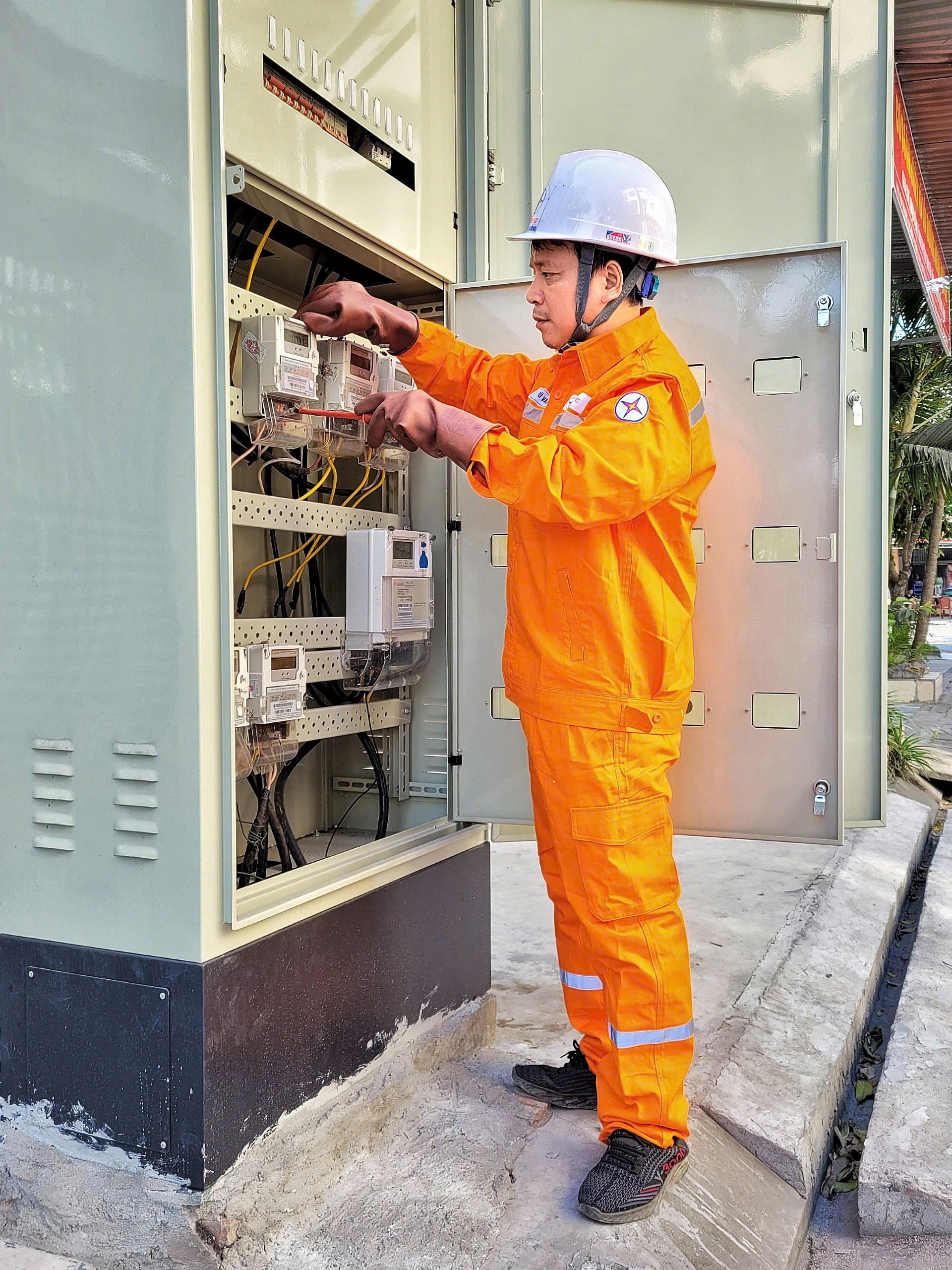 Người lao động ngành Điện tiêu biểu trưởng thành từ phong trào phát huy sáng kiến cải tiến kỹ thuật 1