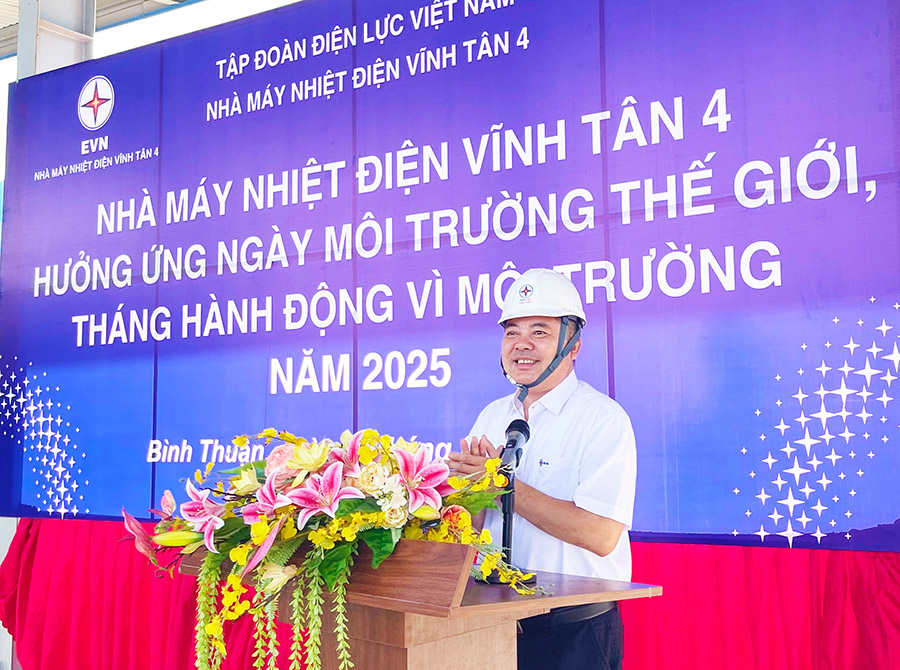 Người lao động Nhà máy Nhiệt điện Vĩnh Tân 4 ra quân trồng cây xanh, hưởng ứng Ngày Môi trường Thế giới và Tháng hành động vì Môi trường năm 2025