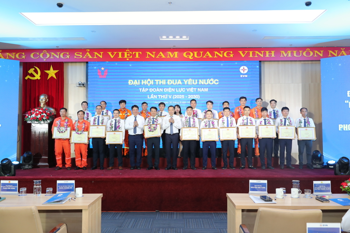 Nguyễn Thiện Hùng: Gương sáng 32 năm miệt mài cống hiến, một trong 77 điển hình tiên tiến ngành điện lực 2020-2025