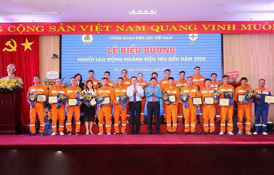 Nguyễn Văn Nguyên – Tấm gương điển hình của người thợ điện thời kỳ đổi mới 6