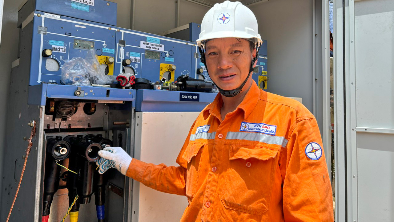 Những người thợ giỏi của ngành điện cao nguyên 1