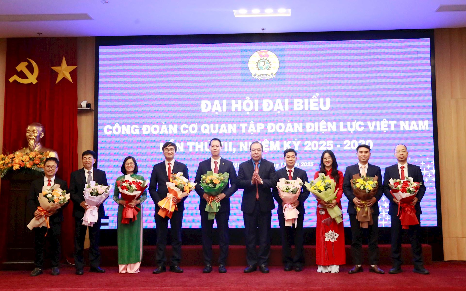 Ông Bùi Công Luận được Đại hội tín nhiệm bầu tái cử chức danh Chủ tịch Công đoàn Cơ quan EVN, nhiệm kỳ 2025-2030