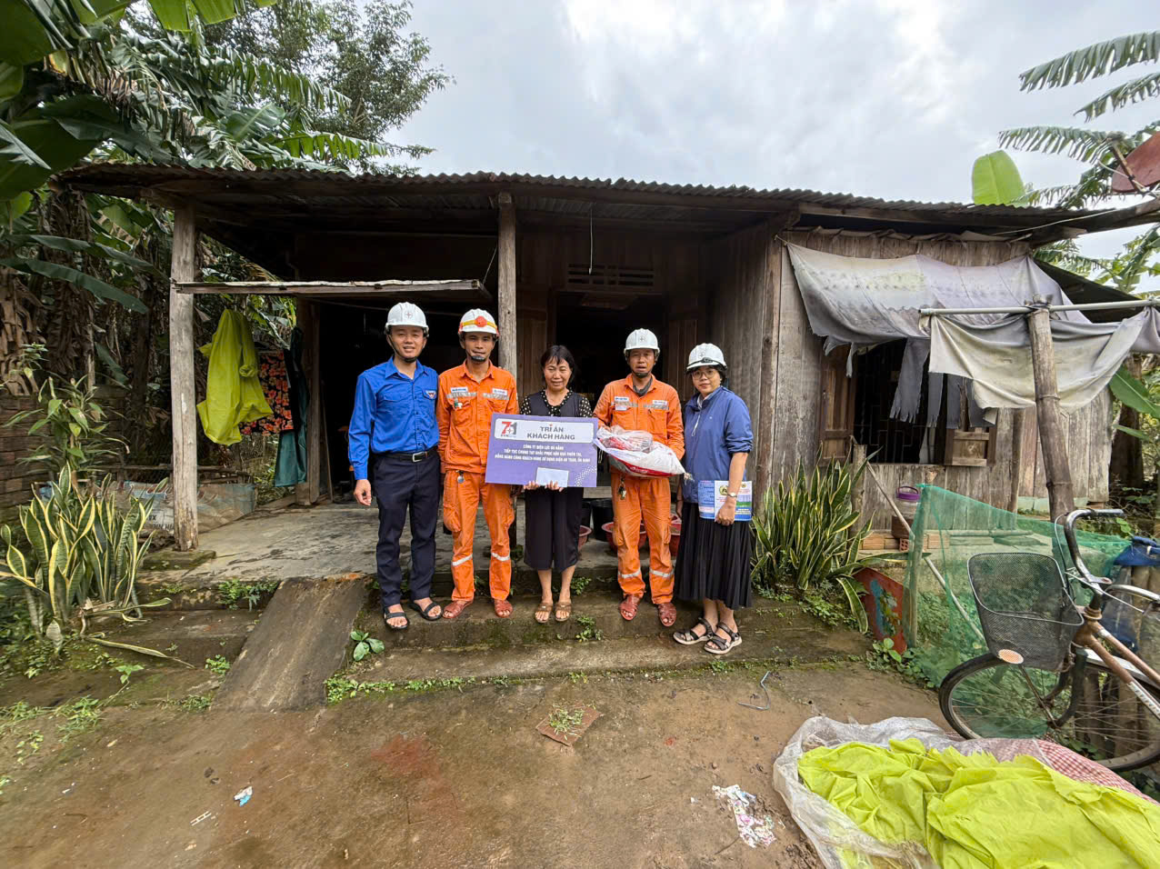 PC Đà Nẵng chung tay thực hiện “Chiến dịch Quang Trung”: Khẩn trương cấp điện, đồng hành cùng người dân vùng thiên tai 1