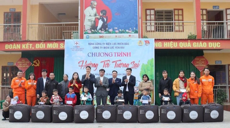PC Lào Cai: Tăng cường truyền thông đa kênh, lan tỏa hình ảnh người thợ điện trong cộng đồng 2