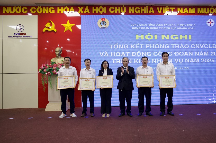 PC Quảng Ngãi: Tổng kết phong trào CNVCLĐ, hoạt động công đoàn năm 2024 và triển khai nhiệm vụ năm 2025 5